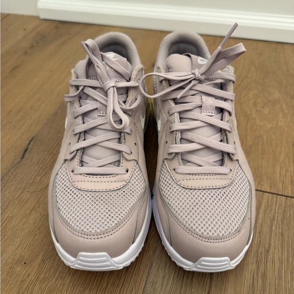 Nike Women's Light Pink and Cream Air Max Low-Top Sneakers - Picture 5 of 6